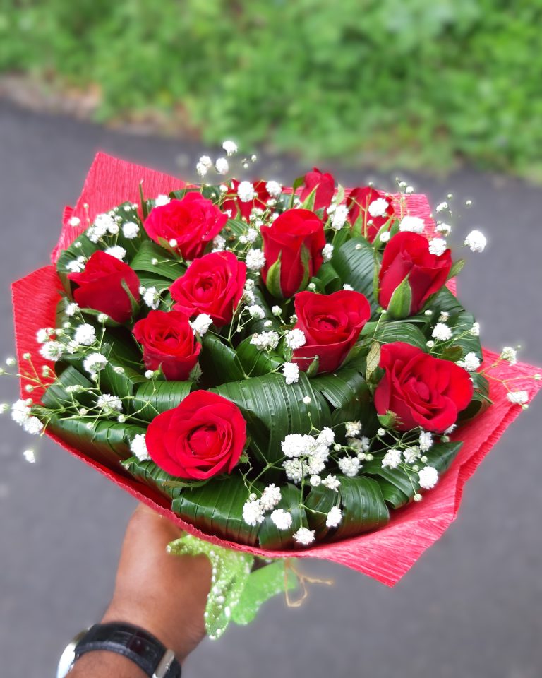 12-Roses